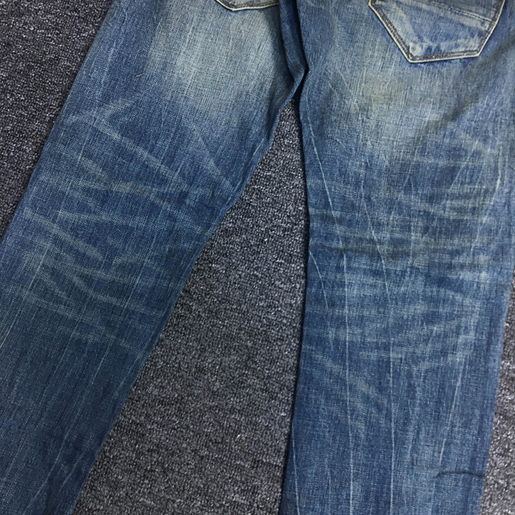 Jeans en denim micro commandés - Levis Jeans 501 avis et prix