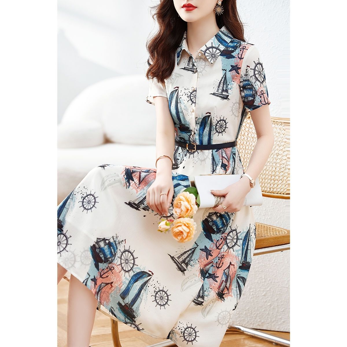 Robe mi-longue imprimée à col  - Vintage Collectible Buttons avis et prix
